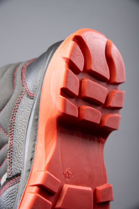 TRZEWIK CZERWONY O1 SRC